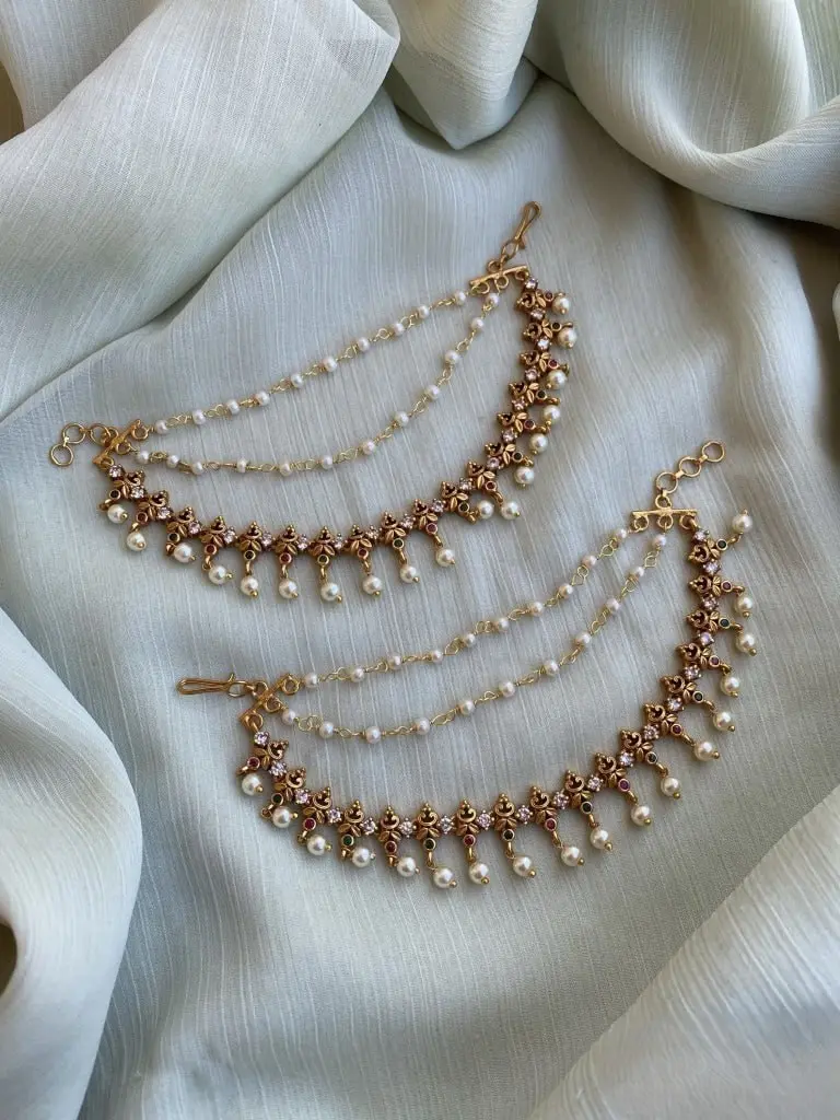 Flower Pearl Ear Mattals